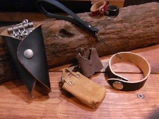 「りずむdeハンド」レザークラフト＆アミアミ編み物♪