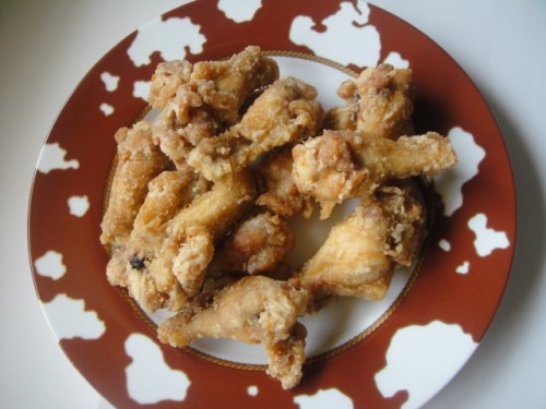 カラッと美味い唐揚げ。。((( ・Θ・) ♪♪