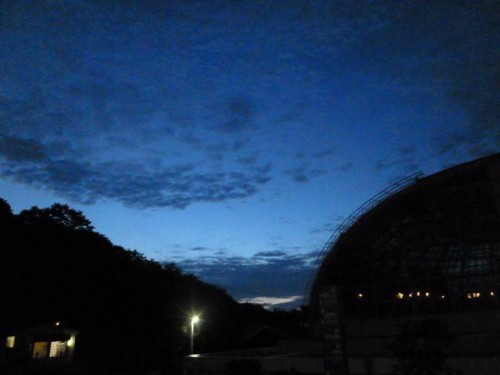 また、円山の空