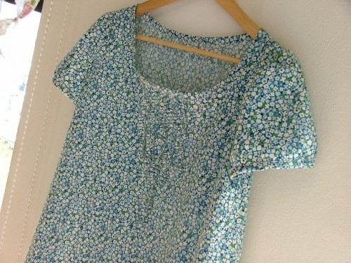 フリルをちょこっと♪