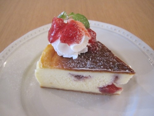 いちごのニューヨークチーズケーキ