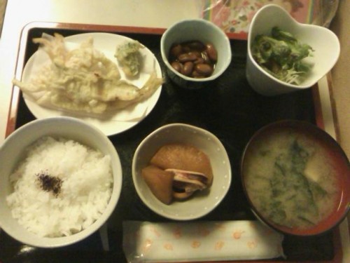 カフェトライハート火曜日のランチ。