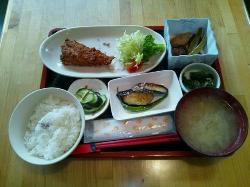 カフェトライハート月曜日のランチ。