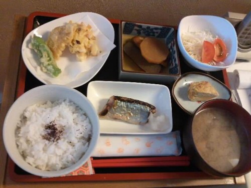 カフェトライハート月曜日のランチ。