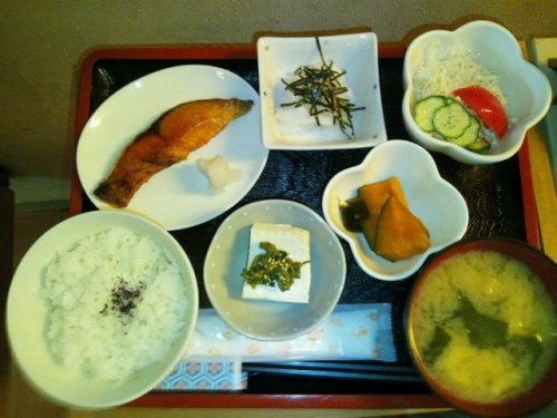 カフェトライハート水曜日のランチ。