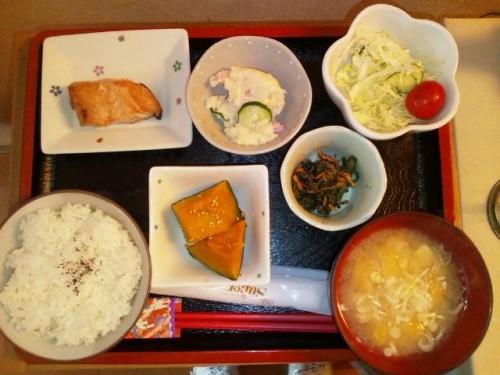 カフェトライハート月曜日のランチ。