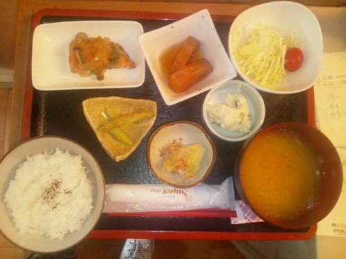 カフェトライハート金曜日のランチ。