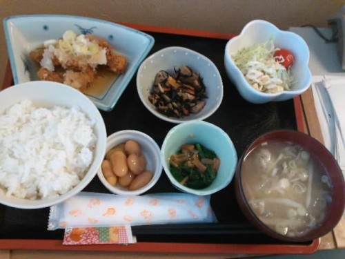 カフェトライハート水曜日のランチ。