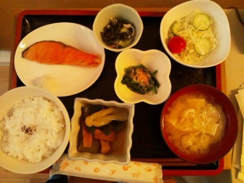 カフェトライハート月曜日のランチ。