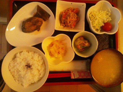 カフェトライハート火曜日のランチ。