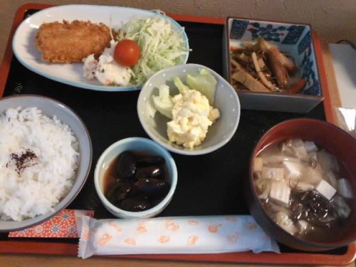 カフェトライハート月曜日のランチ。