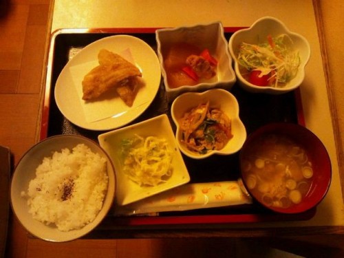 カフェトライハート火曜日のランチ。とお知らせ