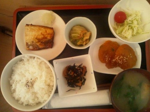 カフェトライハート火曜日のランチ。