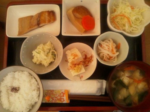 カフェトライハート月曜日のランチ。