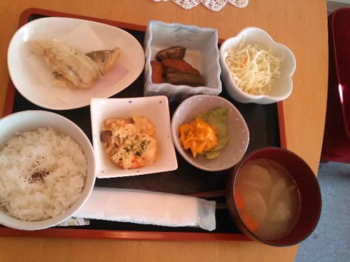 カフェトライハート水曜日のランチ。