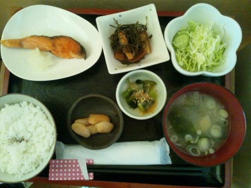 カフェトライハート月曜日のランチ。