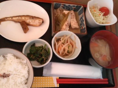 カフェトライハート水曜日のランチ。