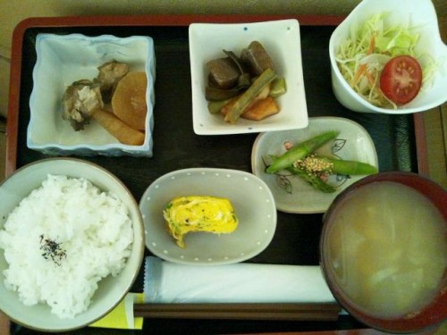 カフェトライハート月曜日のランチ。