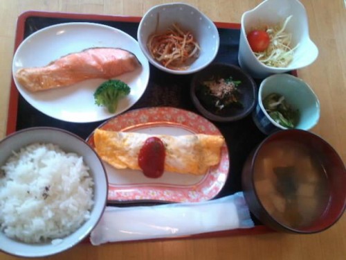 カフェトライハート月曜日のランチ。