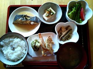 カフェトライハート木曜日のランチ。