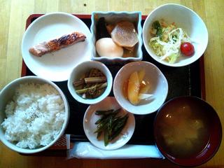 カフェトライハート水曜日のランチ。