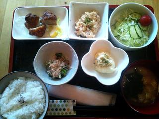 カフェトライハート金曜日のランチ。