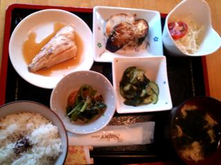 カフェトライハート月曜日のランチ。