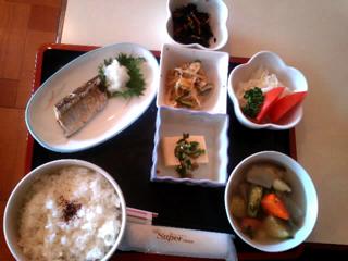 カフェトライハート水曜日のランチ。