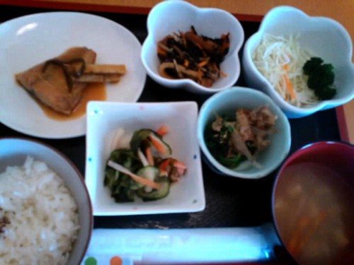 カフェトライハート月曜日のランチ。