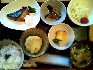 カフェトライハート火曜日のランチ。( ^ω^ )