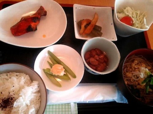 カフェトライハート月曜日のランチ。∩(´∀`)∩