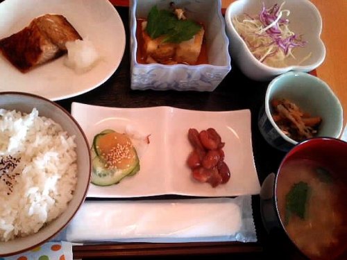 カフェトライハート水曜日のランチ。