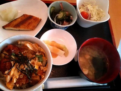 カフェトライハート金曜日のランチ。゜+.(・∀・)゜+.゜