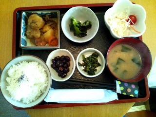 カフェトライハート水曜日のランチ。