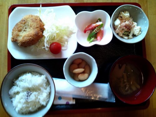 カフェトライハート水曜日のランチ。