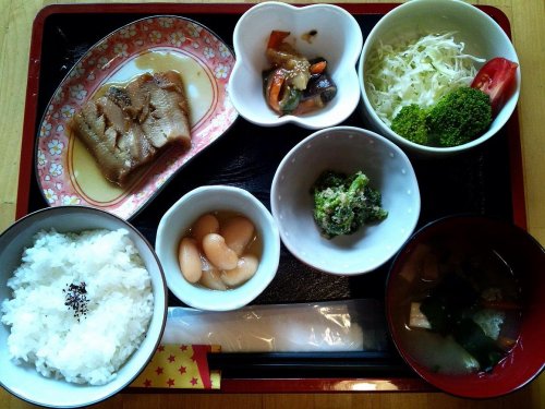 カフェトライハート金曜日のランチ(* ̄。 ̄*)