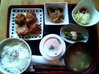 カフェトライハート木曜日のランチ♪*。・+(人*´∀`)