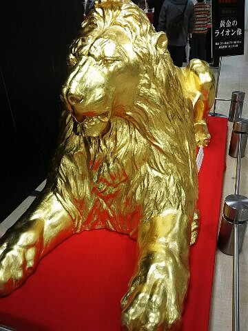 三越ライオン像 三越のライオン像 - Wikipedia