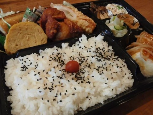 おまかせデラックス弁当