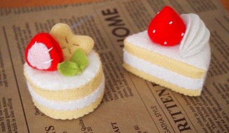 本日のケーキ2種♪ 甘酸っぱいイチゴで♪