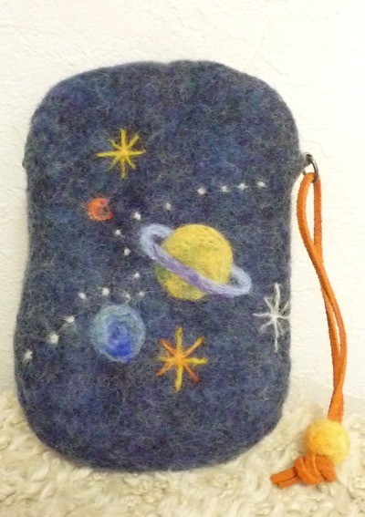 プラネットなデジカメケースとか。。。