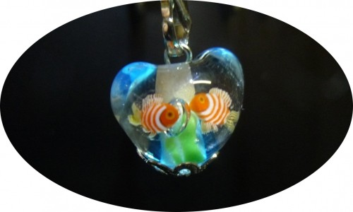 とんぼ玉　ハートの中の金魚
