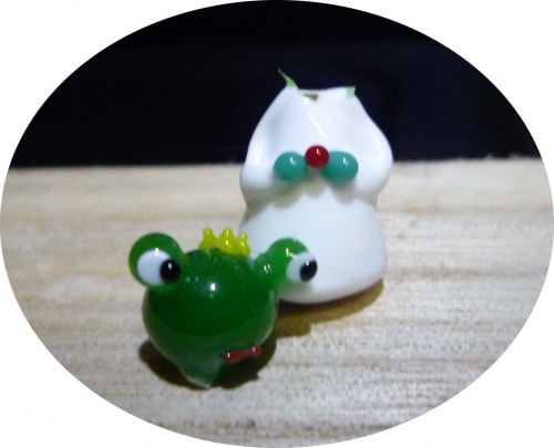 あ゛!　　カエルの首が・・・