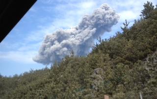 桜島噴火の瞬間Σ(゜д゜lll)お尻もビックリ・・・