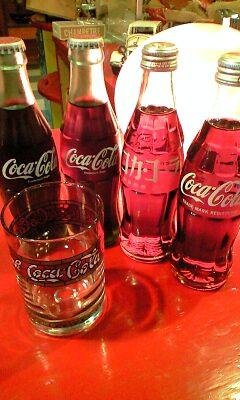 ★[入荷!]コカ・コーラ☆１９８０年代復刻版デザインボトル★