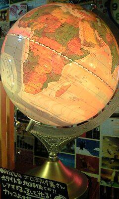 ★[入荷!]白い地球儀★