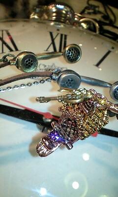 ★[オススメ!]アンティークアクセサリー★