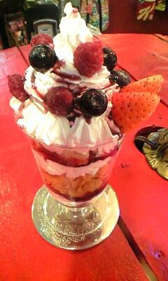 ★☆テイクアウトパフェ『ＢｅｒｒｙＲｕｂｙ』☆★