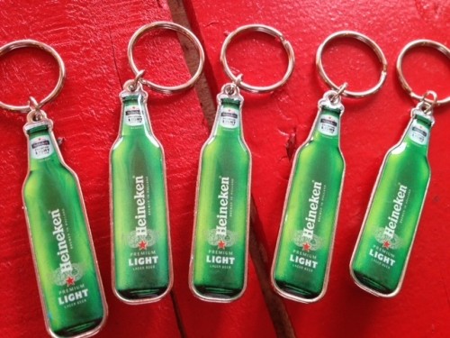 ♪[再入荷!]ハイネケン 栓抜きキーホルダー♪゛