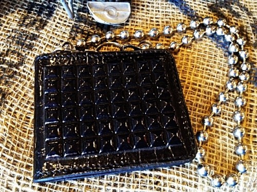 ♪[入荷!]ピラミッドスタッズ ウォレット♪゛